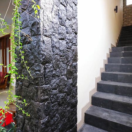 D'Astri Guesthouse Sanur Redpartner Denpasar  Luaran gambar