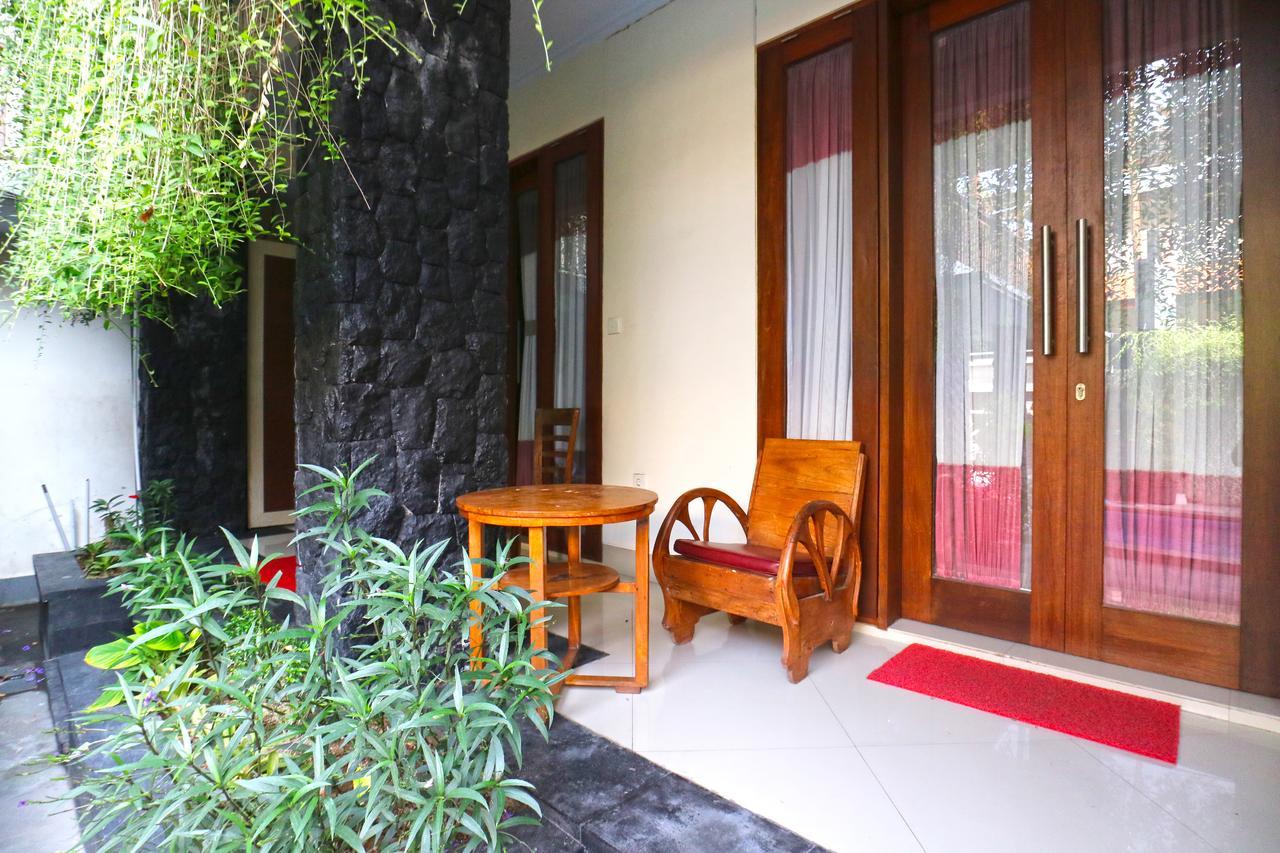 D'Astri Guesthouse Sanur Redpartner Denpasar  Luaran gambar